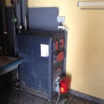 Billede af det gamle oliefyr.