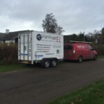 Vantinge EL ApS har alt med til opgaven når vi monterer varmepumper i denne montagetrailer. På denne opgave er der fx. monteret jordspyd ved anlægget for det er lovligt.